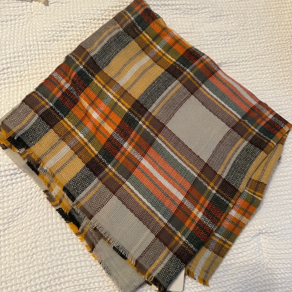 Plaid Scarf with Fringe
